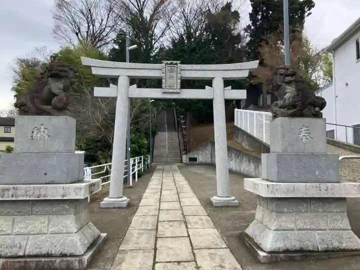 劔神社の{uncategorized: "未分類", other: "その他", undefined: "問題あり", building: "その他建物", grave: "お墓", sacred_gate: "鳥居", guardian: "狛犬", statue: "像", buddha: "仏像", history: "歴史", nature: "自然", garden: "庭園", animal: "動物", pagoda: "塔", temizu: "手水舎", mountain_gate: "山門・神門", sanctuary: "本殿・本堂", subordinate: "末社・摂社", art: "芸術", scenery: "景色", jizo: "地蔵", ema: "絵馬", goshuin: "御朱印", omikuji: "おみくじ", items: "授与品その他", amulet: "お守り", goshuincho: "御朱印帳", eats: "食事", festival: "お祭り", votive_dance: "神楽", shichigosan: "七五三参", wedding: "結婚式", experience: "体験その他", initially: "初詣", around: "周辺", anti_infection: "感染症対策"}