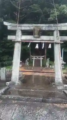 崎山八幡神社の鳥居