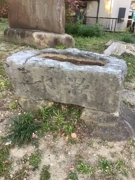 村上社の手水舎