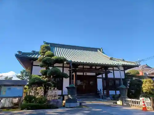 光西寺の本殿