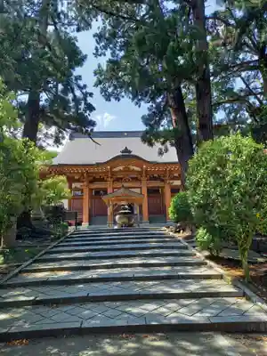 乙寳寺の本殿・本堂