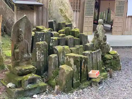 御岩神社のその他建物