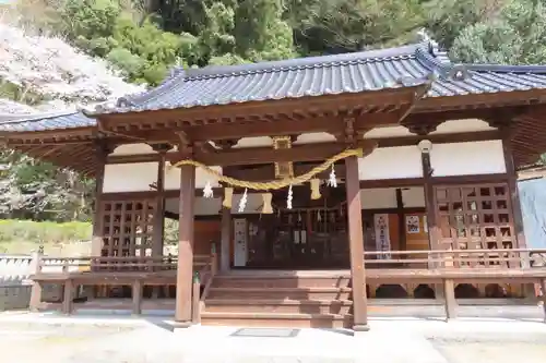 切幡神社の本殿