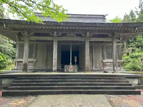 鳥海山大物忌神社本社の本殿・本堂