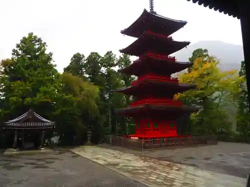 久遠寺の塔