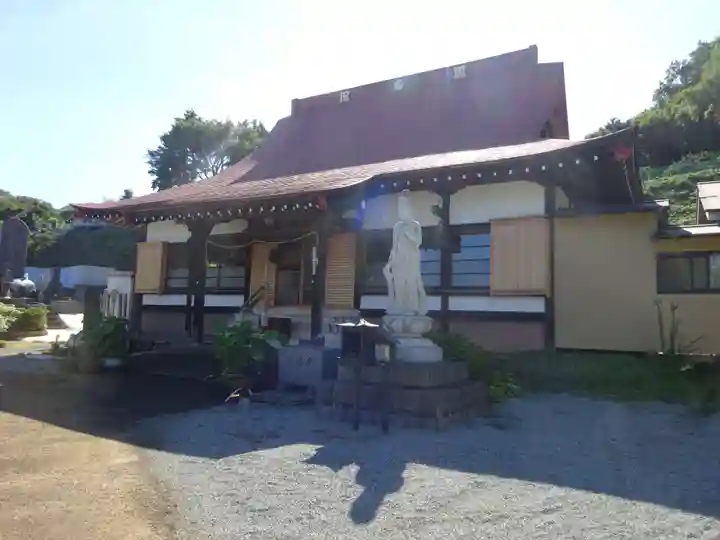 伊勢原 法泉寺の本殿・本堂