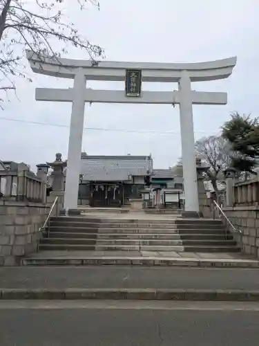 久保神社の{uncategorized: "未分類", other: "その他", undefined: "問題あり", building: "その他建物", grave: "お墓", sacred_gate: "鳥居", guardian: "狛犬", statue: "像", buddha: "仏像", history: "歴史", nature: "自然", garden: "庭園", animal: "動物", pagoda: "塔", temizu: "手水舎", mountain_gate: "山門・神門", sanctuary: "本殿・本堂", subordinate: "末社・摂社", art: "芸術", scenery: "景色", jizo: "地蔵", ema: "絵馬", goshuin: "御朱印", omikuji: "おみくじ", items: "授与品その他", amulet: "お守り", goshuincho: "御朱印帳", eats: "食事", festival: "お祭り", votive_dance: "神楽", shichigosan: "七五三参", wedding: "結婚式", experience: "体験その他", initially: "初詣", around: "周辺", anti_infection: "感染症対策"}
