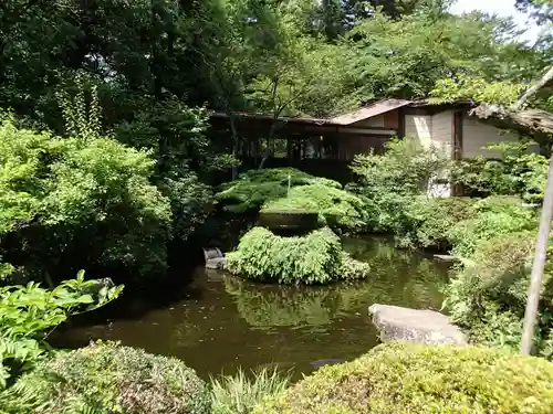 報徳二宮神社の庭園