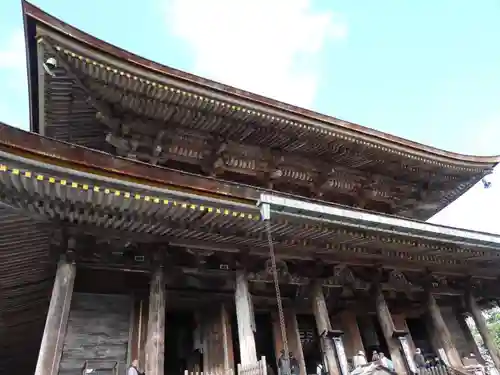 金峯山寺の本殿・本堂