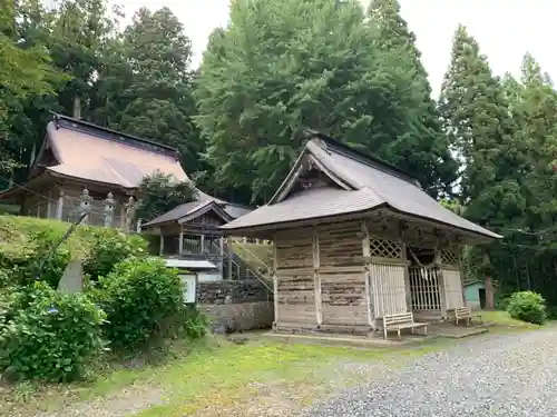 儛草神社の本殿