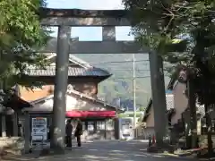 大和神社の鳥居