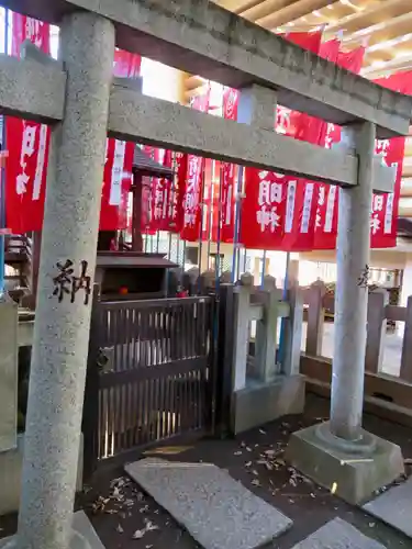 諏訪神社の鳥居