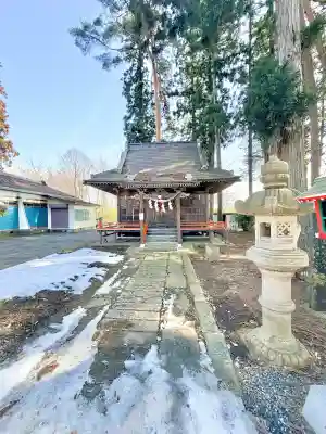石鳥谷熊野神社の{uncategorized: "未分類", other: "その他", undefined: "問題あり", building: "その他建物", grave: "お墓", sacred_gate: "鳥居", guardian: "狛犬", statue: "像", buddha: "仏像", history: "歴史", nature: "自然", garden: "庭園", animal: "動物", pagoda: "塔", temizu: "手水舎", mountain_gate: "山門・神門", sanctuary: "本殿・本堂", subordinate: "末社・摂社", art: "芸術", scenery: "景色", jizo: "地蔵", ema: "絵馬", goshuin: "御朱印", omikuji: "おみくじ", items: "授与品その他", amulet: "お守り", goshuincho: "御朱印帳", eats: "食事", festival: "お祭り", votive_dance: "神楽", shichigosan: "七五三参", wedding: "結婚式", experience: "体験その他", initially: "初詣", around: "周辺", anti_infection: "感染症対策"}