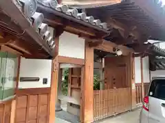 天性寺の山門