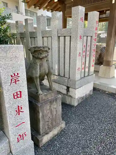 白金氷川神社の狛犬