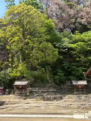 瀬戸神社の{uncategorized: "未分類", other: "その他", undefined: "問題あり", building: "その他建物", grave: "お墓", sacred_gate: "鳥居", guardian: "狛犬", statue: "像", buddha: "仏像", history: "歴史", nature: "自然", garden: "庭園", animal: "動物", pagoda: "塔", temizu: "手水舎", mountain_gate: "山門・神門", sanctuary: "本殿・本堂", subordinate: "末社・摂社", art: "芸術", scenery: "景色", jizo: "地蔵", ema: "絵馬", goshuin: "御朱印", omikuji: "おみくじ", items: "授与品その他", amulet: "お守り", goshuincho: "御朱印帳", eats: "食事", festival: "お祭り", votive_dance: "神楽", shichigosan: "七五三参", wedding: "結婚式", experience: "体験その他", initially: "初詣", around: "周辺", anti_infection: "感染症対策"}
