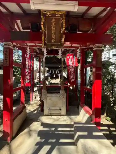 花園神社の{uncategorized: "未分類", other: "その他", undefined: "問題あり", building: "その他建物", grave: "お墓", sacred_gate: "鳥居", guardian: "狛犬", statue: "像", buddha: "仏像", history: "歴史", nature: "自然", garden: "庭園", animal: "動物", pagoda: "塔", temizu: "手水舎", mountain_gate: "山門・神門", sanctuary: "本殿・本堂", subordinate: "末社・摂社", art: "芸術", scenery: "景色", jizo: "地蔵", ema: "絵馬", goshuin: "御朱印", omikuji: "おみくじ", items: "授与品その他", amulet: "お守り", goshuincho: "御朱印帳", eats: "食事", festival: "お祭り", votive_dance: "神楽", shichigosan: "七五三参", wedding: "結婚式", experience: "体験その他", initially: "初詣", around: "周辺", anti_infection: "感染症対策"}