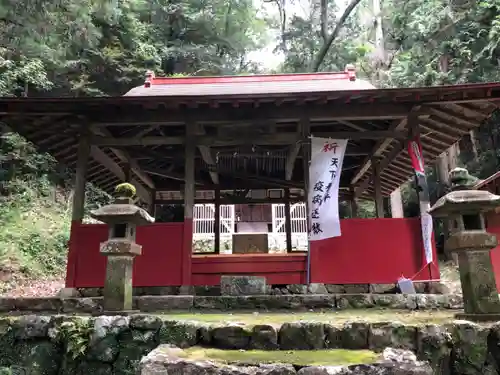 足坏神社の本殿