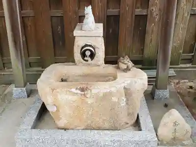 横屋八幡神社の手水舎