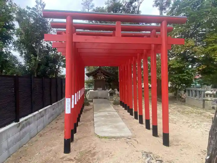 鹿島神社の{uncategorized: "未分類", other: "その他", undefined: "問題あり", building: "その他建物", grave: "お墓", sacred_gate: "鳥居", guardian: "狛犬", statue: "像", buddha: "仏像", history: "歴史", nature: "自然", garden: "庭園", animal: "動物", pagoda: "塔", temizu: "手水舎", mountain_gate: "山門・神門", sanctuary: "本殿・本堂", subordinate: "末社・摂社", art: "芸術", scenery: "景色", jizo: "地蔵", ema: "絵馬", goshuin: "御朱印", omikuji: "おみくじ", items: "授与品その他", amulet: "お守り", goshuincho: "御朱印帳", eats: "食事", festival: "お祭り", votive_dance: "神楽", shichigosan: "七五三参", wedding: "結婚式", experience: "体験その他", initially: "初詣", around: "周辺", anti_infection: "感染症対策"}