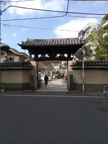 眞性寺の山門・神門