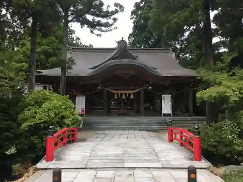 越中一宮 髙瀬神社の本殿・本堂