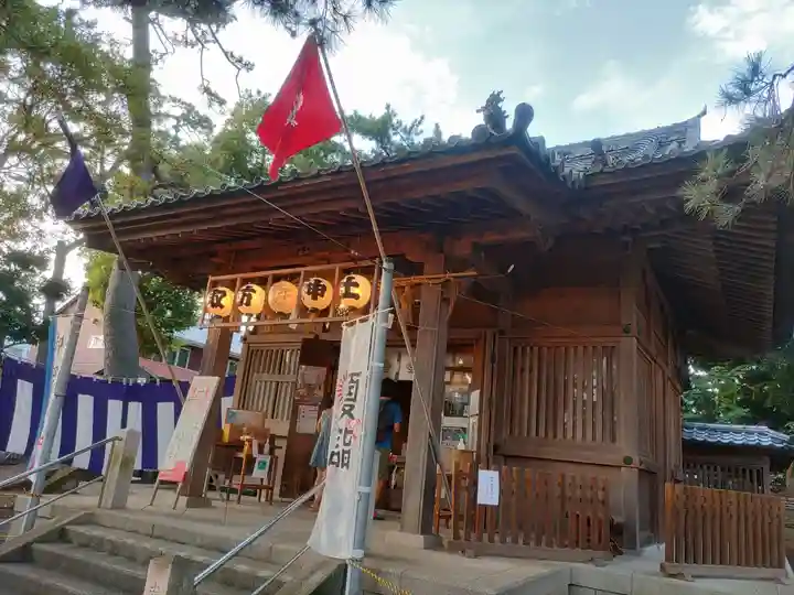 片瀬諏訪神社の本殿・本堂