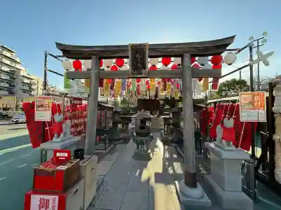 深川開運出世稲荷の{uncategorized: "未分類", other: "その他", undefined: "問題あり", building: "その他建物", grave: "お墓", sacred_gate: "鳥居", guardian: "狛犬", statue: "像", buddha: "仏像", history: "歴史", nature: "自然", garden: "庭園", animal: "動物", pagoda: "塔", temizu: "手水舎", mountain_gate: "山門・神門", sanctuary: "本殿・本堂", subordinate: "末社・摂社", art: "芸術", scenery: "景色", jizo: "地蔵", ema: "絵馬", goshuin: "御朱印", omikuji: "おみくじ", items: "授与品その他", amulet: "お守り", goshuincho: "御朱印帳", eats: "食事", festival: "お祭り", votive_dance: "神楽", shichigosan: "七五三参", wedding: "結婚式", experience: "体験その他", initially: "初詣", around: "周辺", anti_infection: "感染症対策"}