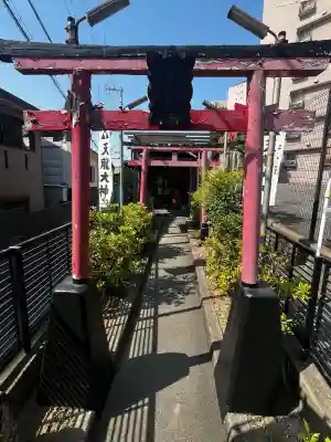 天龍神社の{uncategorized: "未分類", other: "その他", undefined: "問題あり", building: "その他建物", grave: "お墓", sacred_gate: "鳥居", guardian: "狛犬", statue: "像", buddha: "仏像", history: "歴史", nature: "自然", garden: "庭園", animal: "動物", pagoda: "塔", temizu: "手水舎", mountain_gate: "山門・神門", sanctuary: "本殿・本堂", subordinate: "末社・摂社", art: "芸術", scenery: "景色", jizo: "地蔵", ema: "絵馬", goshuin: "御朱印", omikuji: "おみくじ", items: "授与品その他", amulet: "お守り", goshuincho: "御朱印帳", eats: "食事", festival: "お祭り", votive_dance: "神楽", shichigosan: "七五三参", wedding: "結婚式", experience: "体験その他", initially: "初詣", around: "周辺", anti_infection: "感染症対策"}