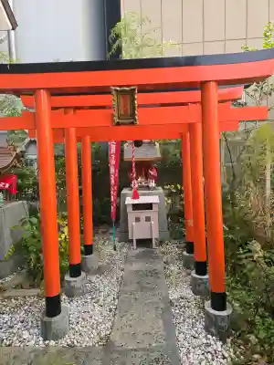 小野八幡神社の{uncategorized: "未分類", other: "その他", undefined: "問題あり", building: "その他建物", grave: "お墓", sacred_gate: "鳥居", guardian: "狛犬", statue: "像", buddha: "仏像", history: "歴史", nature: "自然", garden: "庭園", animal: "動物", pagoda: "塔", temizu: "手水舎", mountain_gate: "山門・神門", sanctuary: "本殿・本堂", subordinate: "末社・摂社", art: "芸術", scenery: "景色", jizo: "地蔵", ema: "絵馬", goshuin: "御朱印", omikuji: "おみくじ", items: "授与品その他", amulet: "お守り", goshuincho: "御朱印帳", eats: "食事", festival: "お祭り", votive_dance: "神楽", shichigosan: "七五三参", wedding: "結婚式", experience: "体験その他", initially: "初詣", around: "周辺", anti_infection: "感染症対策"}