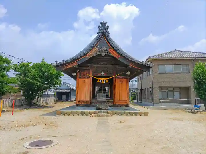 八幡社(中之郷)の本殿・本堂
