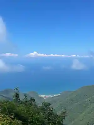 彌彦神社奥宮（御神廟）(新潟県)