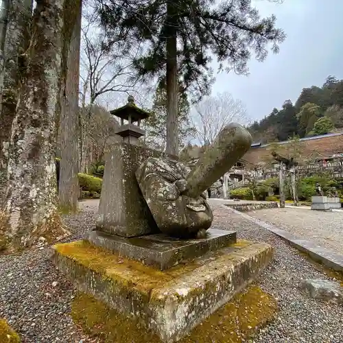 古峯神社の像