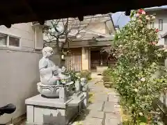 妙春寺の像