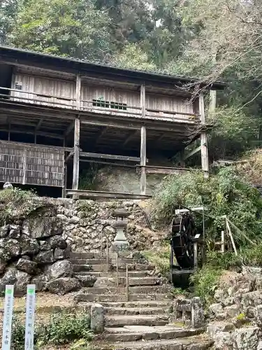 日龍峯寺(高澤観音)(美濃清水)の{uncategorized: "未分類", other: "その他", undefined: "問題あり", building: "その他建物", grave: "お墓", sacred_gate: "鳥居", guardian: "狛犬", statue: "像", buddha: "仏像", history: "歴史", nature: "自然", garden: "庭園", animal: "動物", pagoda: "塔", temizu: "手水舎", mountain_gate: "山門・神門", sanctuary: "本殿・本堂", subordinate: "末社・摂社", art: "芸術", scenery: "景色", jizo: "地蔵", ema: "絵馬", goshuin: "御朱印", omikuji: "おみくじ", items: "授与品その他", amulet: "お守り", goshuincho: "御朱印帳", eats: "食事", festival: "お祭り", votive_dance: "神楽", shichigosan: "七五三参", wedding: "結婚式", experience: "体験その他", initially: "初詣", around: "周辺", anti_infection: "感染症対策"}