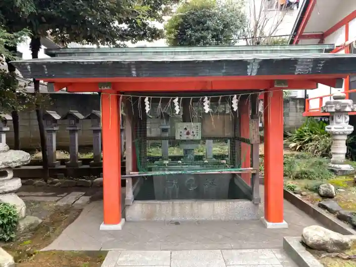 くまくま神社(導きの社 熊野町熊野神社)の手水舎