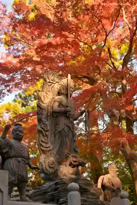 高尾山薬王院の仏像