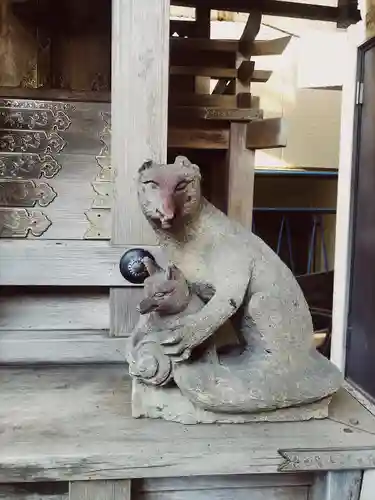 寄木神社の狛犬