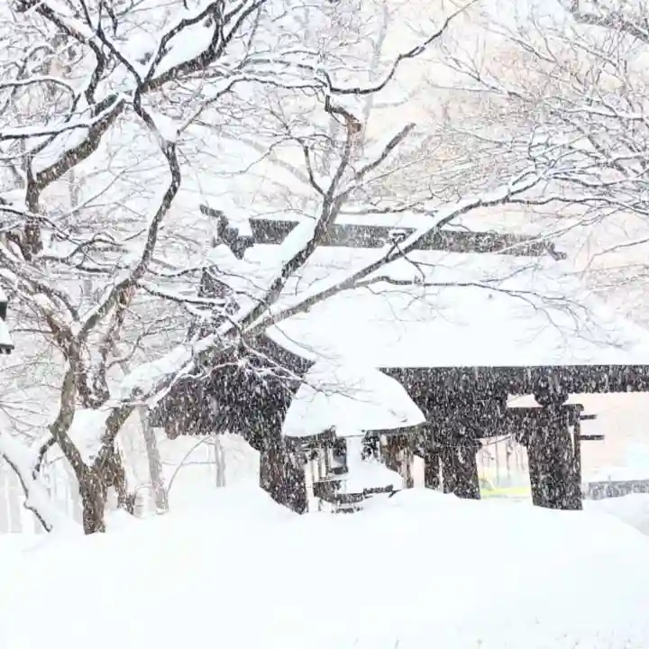 彌彦神社 (伊夜日子神社)の自然
