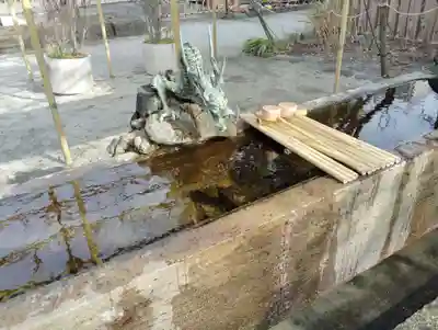 瀧泉寺（目黒不動尊）の手水舎