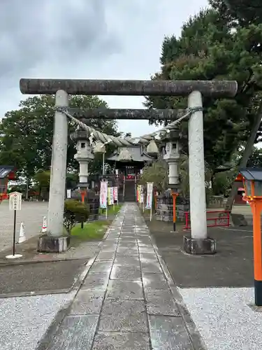 諏訪神社の鳥居