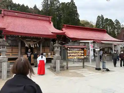 金蛇水神社の{uncategorized: "未分類", other: "その他", undefined: "問題あり", building: "その他建物", grave: "お墓", sacred_gate: "鳥居", guardian: "狛犬", statue: "像", buddha: "仏像", history: "歴史", nature: "自然", garden: "庭園", animal: "動物", pagoda: "塔", temizu: "手水舎", mountain_gate: "山門・神門", sanctuary: "本殿・本堂", subordinate: "末社・摂社", art: "芸術", scenery: "景色", jizo: "地蔵", ema: "絵馬", goshuin: "御朱印", omikuji: "おみくじ", items: "授与品その他", amulet: "お守り", goshuincho: "御朱印帳", eats: "食事", festival: "お祭り", votive_dance: "神楽", shichigosan: "七五三参", wedding: "結婚式", experience: "体験その他", initially: "初詣", around: "周辺", anti_infection: "感染症対策"}