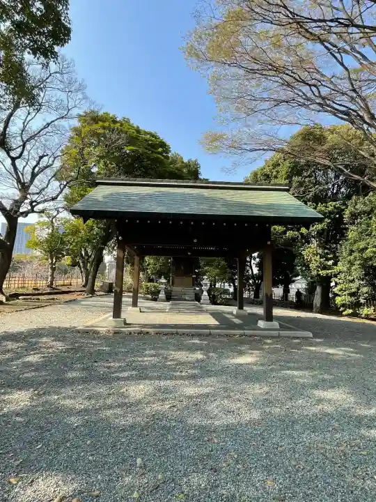 弥生慰霊堂の{uncategorized: "未分類", other: "その他", undefined: "問題あり", building: "その他建物", grave: "お墓", sacred_gate: "鳥居", guardian: "狛犬", statue: "像", buddha: "仏像", history: "歴史", nature: "自然", garden: "庭園", animal: "動物", pagoda: "塔", temizu: "手水舎", mountain_gate: "山門・神門", sanctuary: "本殿・本堂", subordinate: "末社・摂社", art: "芸術", scenery: "景色", jizo: "地蔵", ema: "絵馬", goshuin: "御朱印", omikuji: "おみくじ", items: "授与品その他", amulet: "お守り", goshuincho: "御朱印帳", eats: "食事", festival: "お祭り", votive_dance: "神楽", shichigosan: "七五三参", wedding: "結婚式", experience: "体験その他", initially: "初詣", around: "周辺", anti_infection: "感染症対策"}