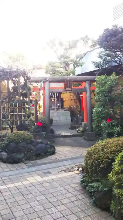 靍護稲荷神社の鳥居
