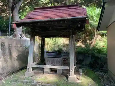 八幡神社の手水舎