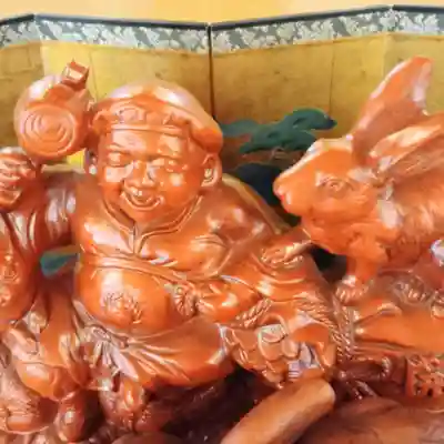 彌彦神社　(伊夜日子神社)の像