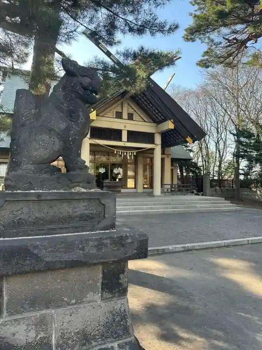 江別神社の{uncategorized: "未分類", other: "その他", undefined: "問題あり", building: "その他建物", grave: "お墓", sacred_gate: "鳥居", guardian: "狛犬", statue: "像", buddha: "仏像", history: "歴史", nature: "自然", garden: "庭園", animal: "動物", pagoda: "塔", temizu: "手水舎", mountain_gate: "山門・神門", sanctuary: "本殿・本堂", subordinate: "末社・摂社", art: "芸術", scenery: "景色", jizo: "地蔵", ema: "絵馬", goshuin: "御朱印", omikuji: "おみくじ", items: "授与品その他", amulet: "お守り", goshuincho: "御朱印帳", eats: "食事", festival: "お祭り", votive_dance: "神楽", shichigosan: "七五三参", wedding: "結婚式", experience: "体験その他", initially: "初詣", around: "周辺", anti_infection: "感染症対策"}