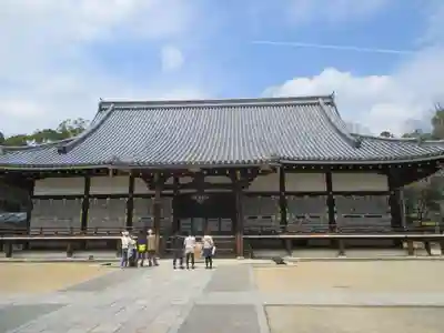仁和寺の本殿・本堂