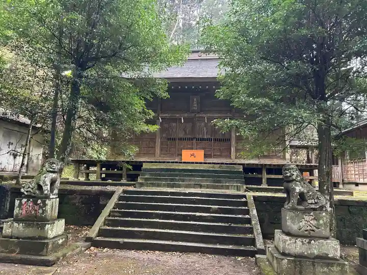 賀茂神社の{uncategorized: "未分類", other: "その他", undefined: "問題あり", building: "その他建物", grave: "お墓", sacred_gate: "鳥居", guardian: "狛犬", statue: "像", buddha: "仏像", history: "歴史", nature: "自然", garden: "庭園", animal: "動物", pagoda: "塔", temizu: "手水舎", mountain_gate: "山門・神門", sanctuary: "本殿・本堂", subordinate: "末社・摂社", art: "芸術", scenery: "景色", jizo: "地蔵", ema: "絵馬", goshuin: "御朱印", omikuji: "おみくじ", items: "授与品その他", amulet: "お守り", goshuincho: "御朱印帳", eats: "食事", festival: "お祭り", votive_dance: "神楽", shichigosan: "七五三参", wedding: "結婚式", experience: "体験その他", initially: "初詣", around: "周辺", anti_infection: "感染症対策"}