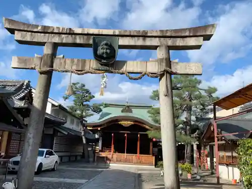 京都ゑびす神社の鳥居